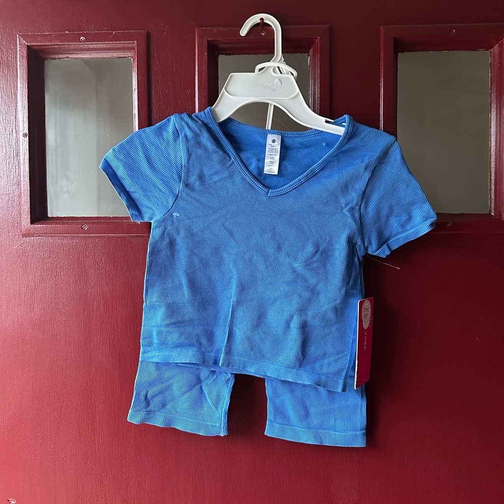 Yogalicious Vibrant Blue Kids V-Neck Tee And Shorts Set